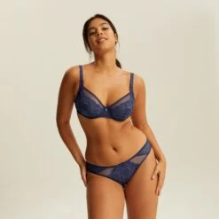 Culotte Marine CAPRI -Magasin De Lingerie De Mode BL02500 021 WEB 3 8f52e260 f1f4 45c4 b2ec dfa6692a9ddf