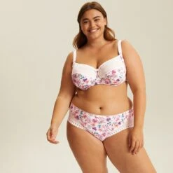 Shorty Ivoire Imprimé MARBELLA -Magasin De Lingerie De Mode BL07494 9A6 WEB 3 17f60a3e 4525 44d0 81d8 fee1c1e90306