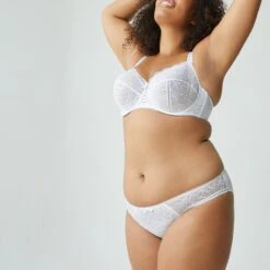 Soutien-gorge Emboîtant Avec Armatures Star White Luccia 7 Soutien-gorge Emboîtant Avec Armatures Star White Luccia -Magasin De Lingerie De Mode BL14409 016 WEB 31 997dd9e2 3f0f 45cc b743 060609c6f01c