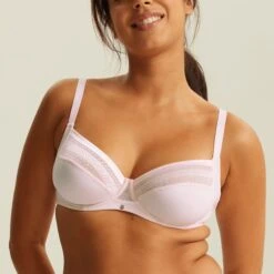 Soutien-gorge Emboîtant Avec Armatures Beige Rosé JUST LIFT -Magasin De Lingerie De Mode BL14498 048 WEB 11