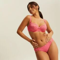 Soutien-gorge Emboîtant Avec Armatures Cherry PAMPELUNE HARMONY -Magasin De Lingerie De Mode BL14553 06B WEB 3 6f98bd7e 36f7 4321 a480 bcf8cea923f3