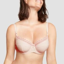 Soutien-gorge Emboîtant Avec Armatures Beige Rosé Sydney Pure -Magasin De Lingerie De Mode BL14563 048 WEB 1 d887555a 5efb 4bd8 aaf1 a20f4fffa821