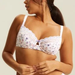 Soutien-gorge Emboîtant Avec Armatures Blanc LUCCIA TWIST 6 Soutien-gorge Emboîtant Avec Armatures Blanc LUCCIA TWIST -Magasin De Lingerie De Mode BL14609 9A0 WEB 11