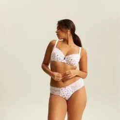 Soutien-gorge Emboîtant Avec Armatures Blanc LUCCIA TWIST 7 Soutien-gorge Emboîtant Avec Armatures Blanc LUCCIA TWIST -Magasin De Lingerie De Mode BL14609 9A0 WEB 3
