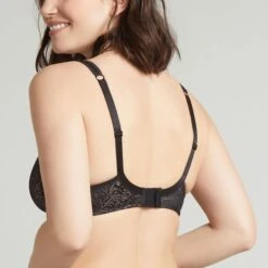 Soutien-gorge Emboîtant Avec Armatures Noir Just Me -Magasin De Lingerie De Mode BL44492 030 WEB 22 6b1e81c5 b6a2 4665 bd08 ece09cd03153