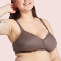 Soutien-gorge Sans Armatures Taupe Moulded Convertible 7 Soutien-gorge Sans Armatures Taupe Moulded Convertible -Magasin De Lingerie De Mode BL72335 107 WEB 1